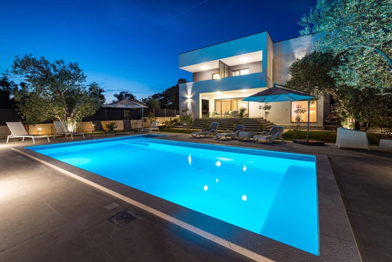 Crowonder Sun Dance Apartments With Heated Swimming Pool Seaview And Garden Sveti Filip i Jakov Εξωτερικό φωτογραφία